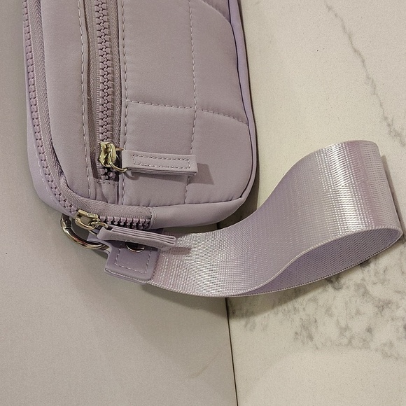 Purple Clutch wristlet with Detachable Canvas Strap Multiple Zip Pockets New - Picture 2 of 9